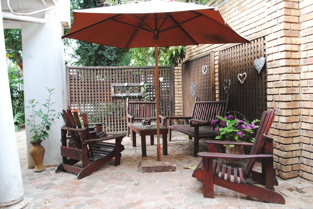 Brooklyn Guesthouses Претория Екстериор снимка