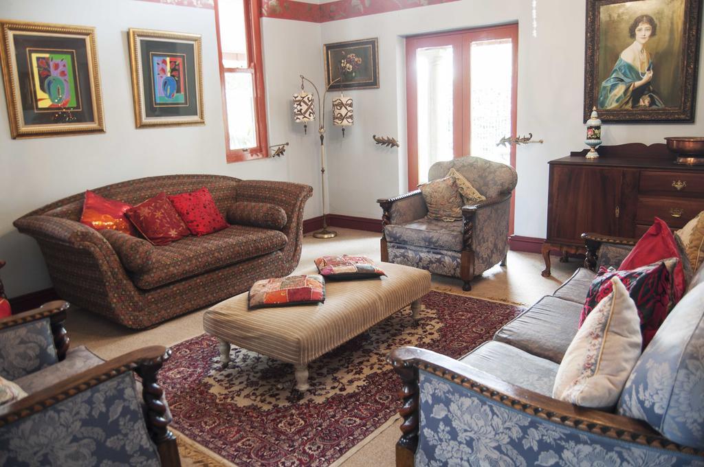 Brooklyn Guesthouses Претория Екстериор снимка