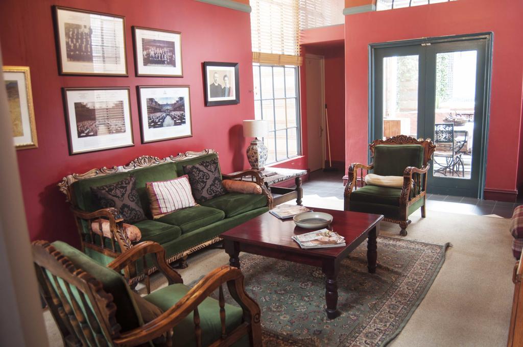 Brooklyn Guesthouses Претория Екстериор снимка