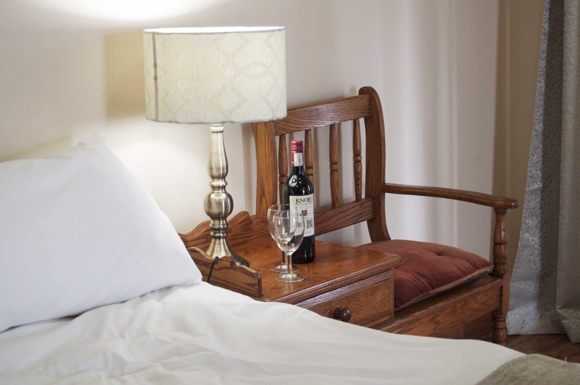 Brooklyn Guesthouses Претория Екстериор снимка